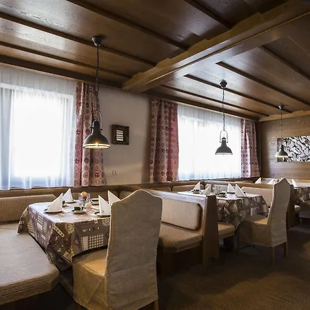 Solstein Hotel 3*